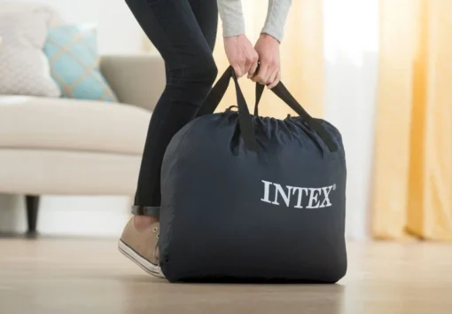 Intex Ultra Plush Luchtbed - Queensize - Ingebouwde Elektrische Pomp -Bo-Camp Verkoopwinkel 1320 1900 64428 inuse1 2020 300